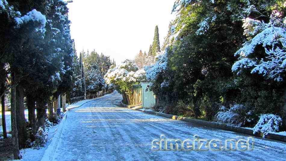 Улицы Симеиза в снегу