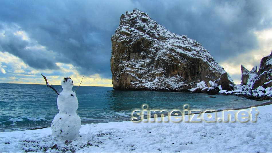 Симеиз: снеговик у моря